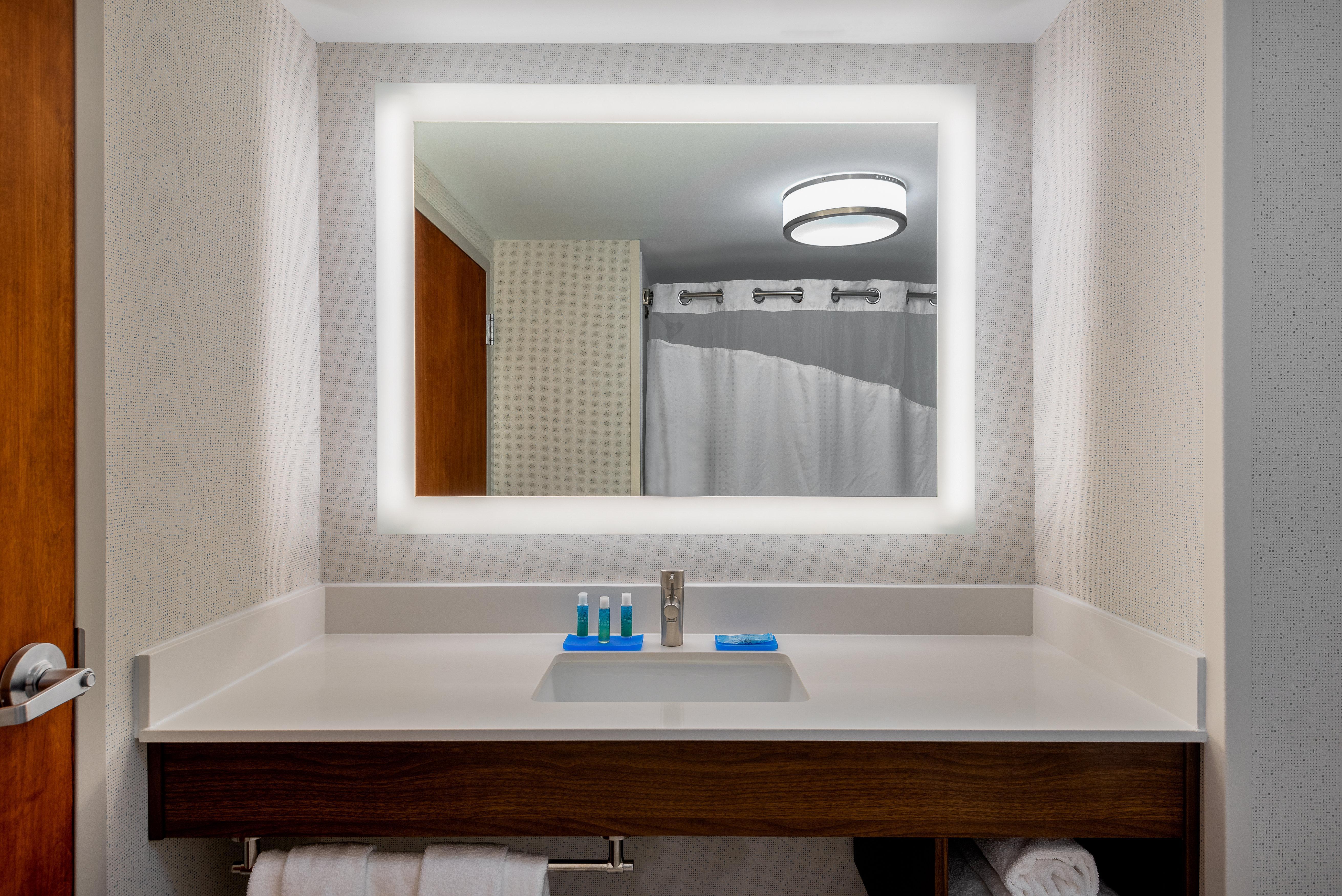 Holiday Inn Express Chapel Hill By Ihg מראה חיצוני תמונה