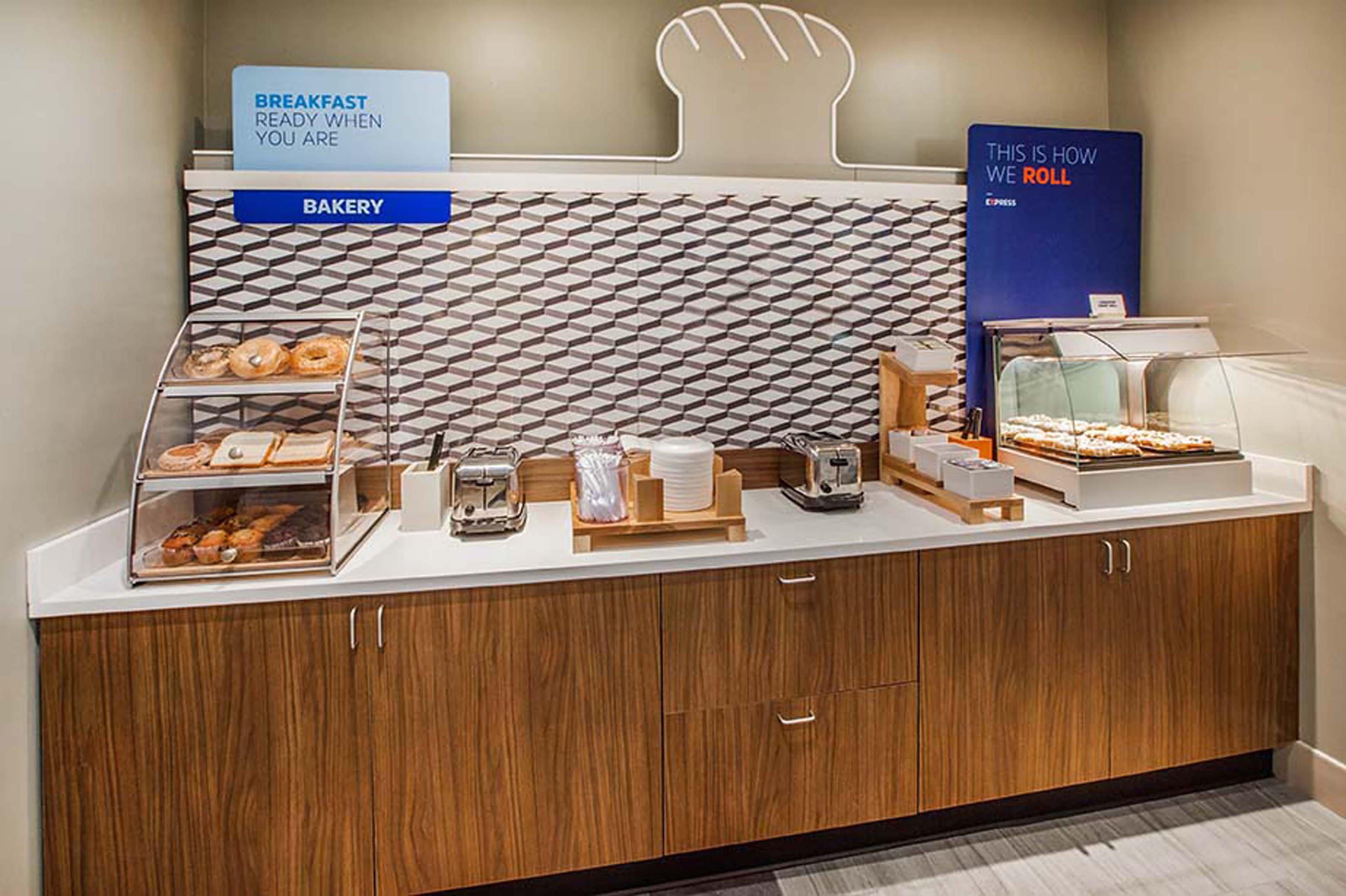 Holiday Inn Express Chapel Hill By Ihg מראה חיצוני תמונה