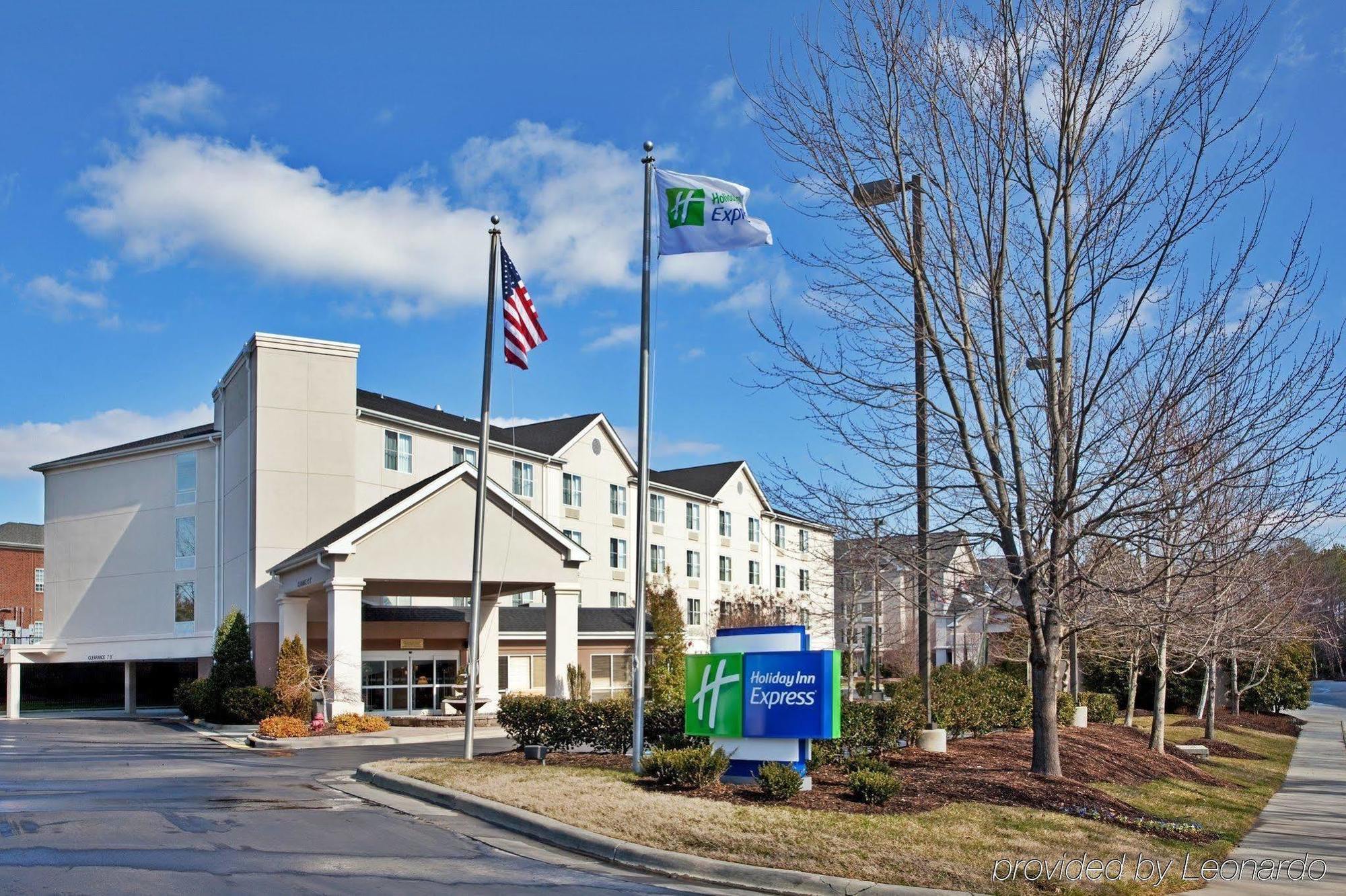 Holiday Inn Express Chapel Hill By Ihg מראה חיצוני תמונה