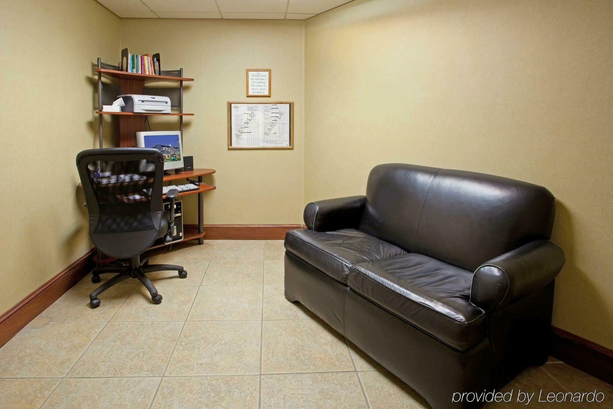 Holiday Inn Express Chapel Hill By Ihg מתקנים תמונה